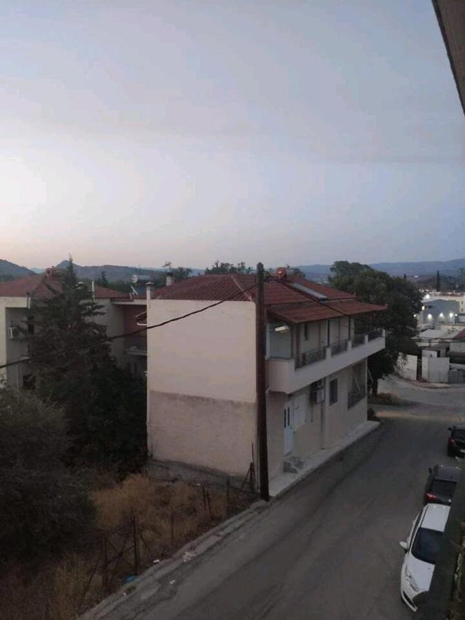 Όμορφο Και Ευρύχωρο Διαμέρισμα Με Θέα! Leilighet Návplio Eksteriør bilde